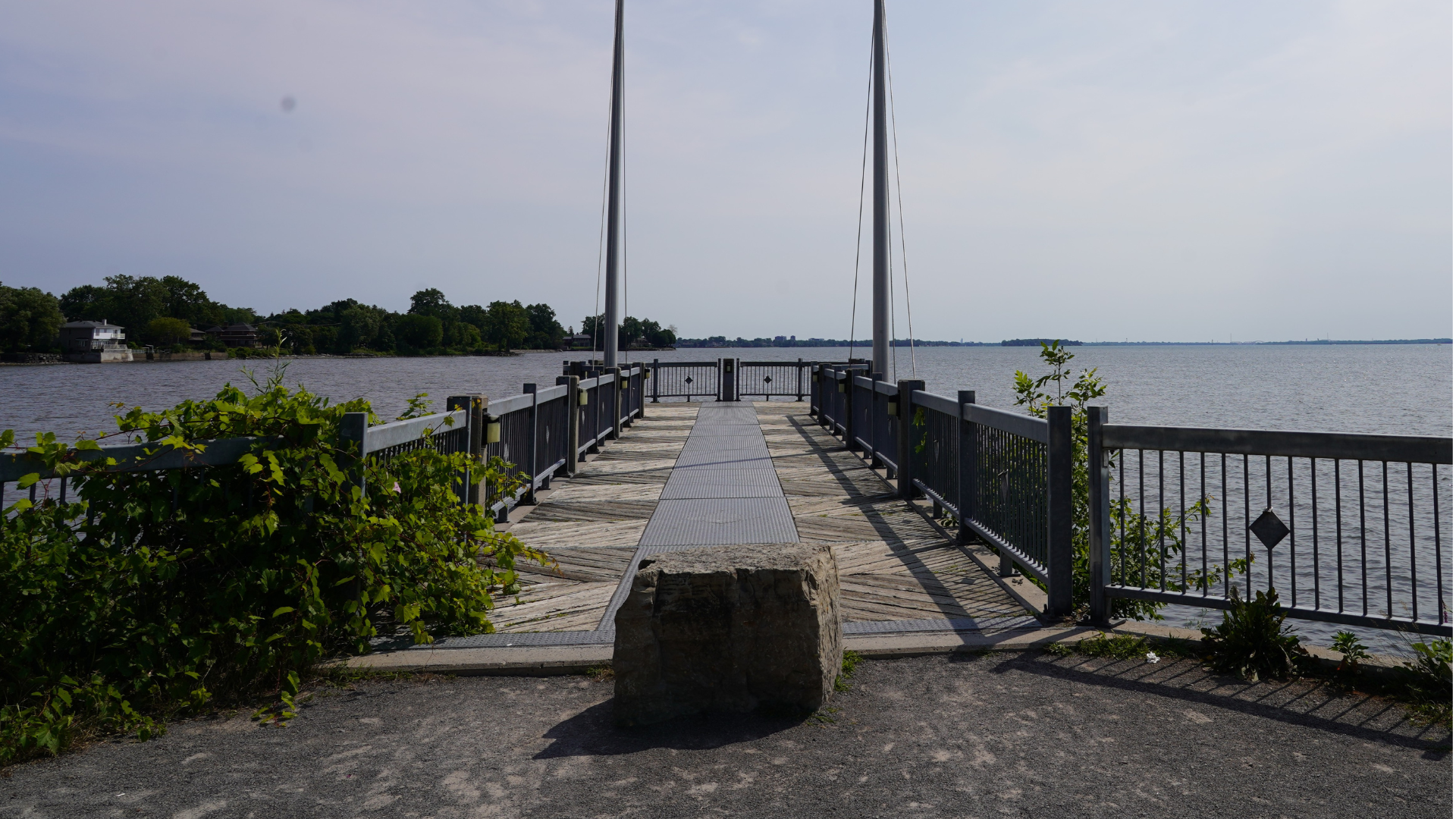 Mayor John Belvedere members of Pointe Claire City Council and the Mc Murchie family will officially inaugurate the William Bill Mc Murchie Wharf at Edgewater Park on Saturday August 22 The cerem
